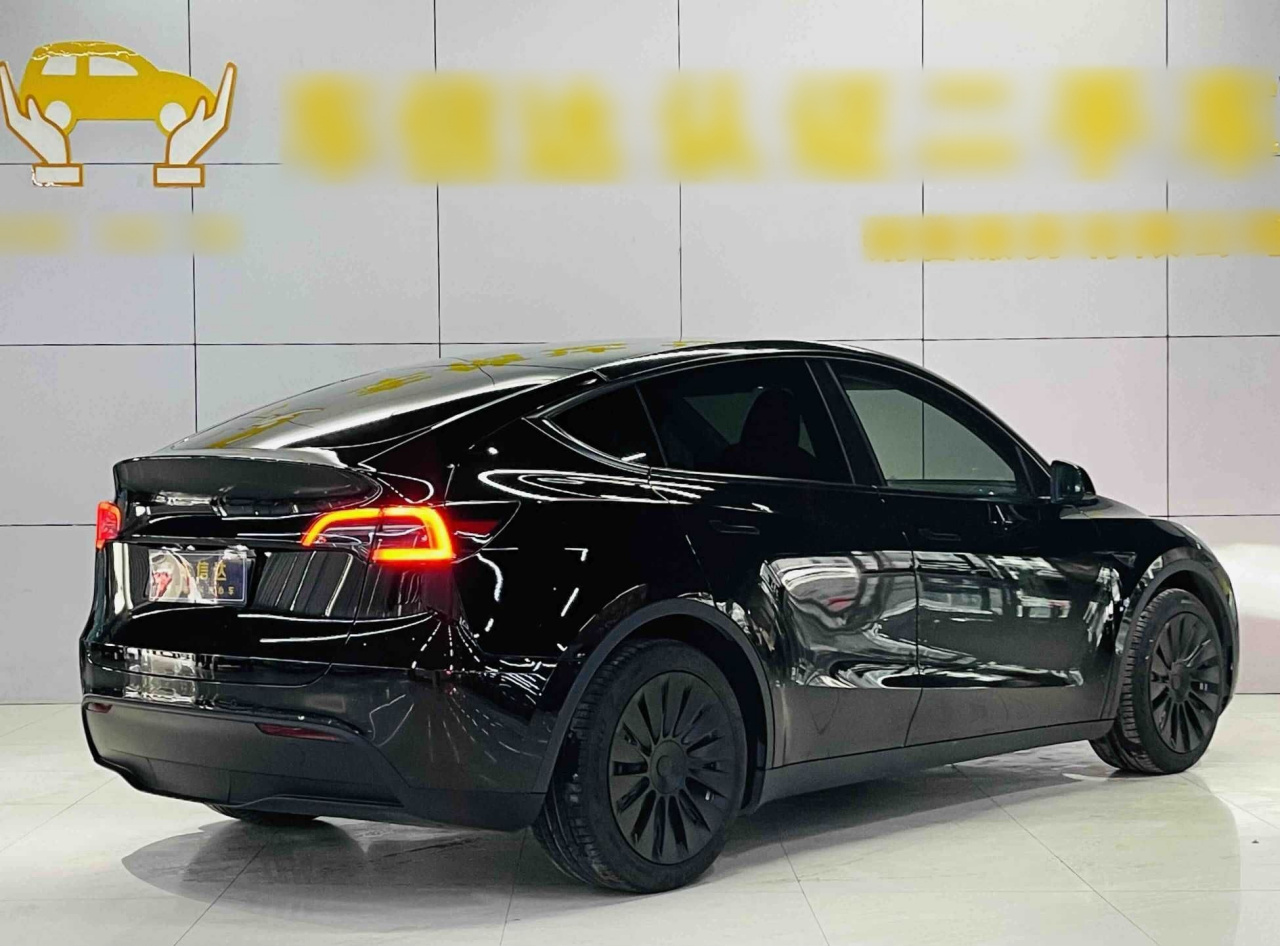 Model Y 2022 Facelift RWD photo 4
