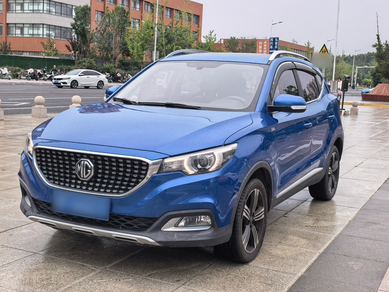 ZS 2018 1.5L AT Luxury China V