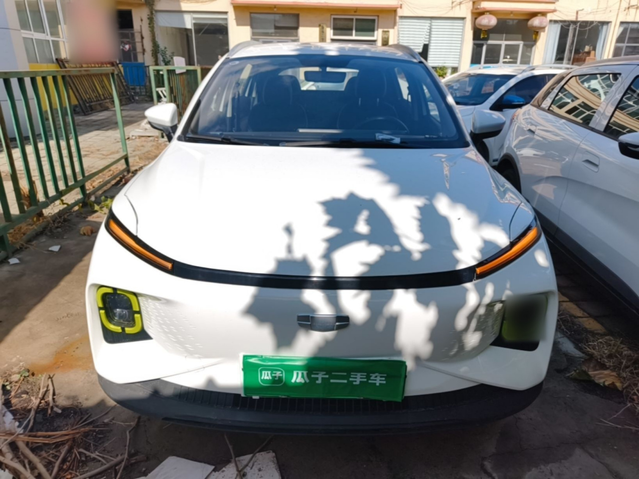 E Firefly 2022 320KM 4-Seater photo 2