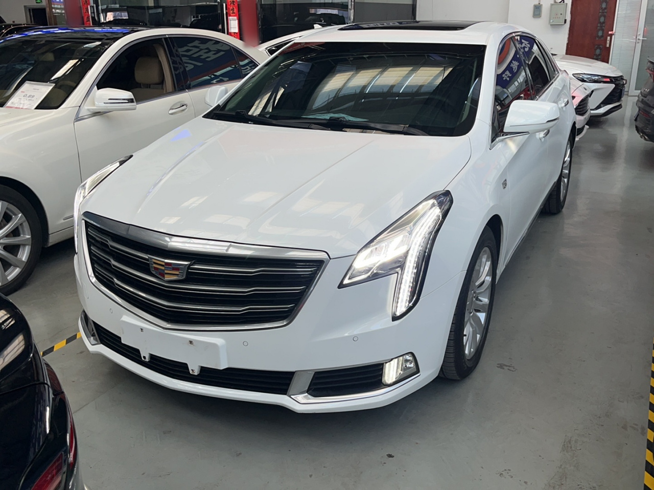 XTS 2018 28T Elite