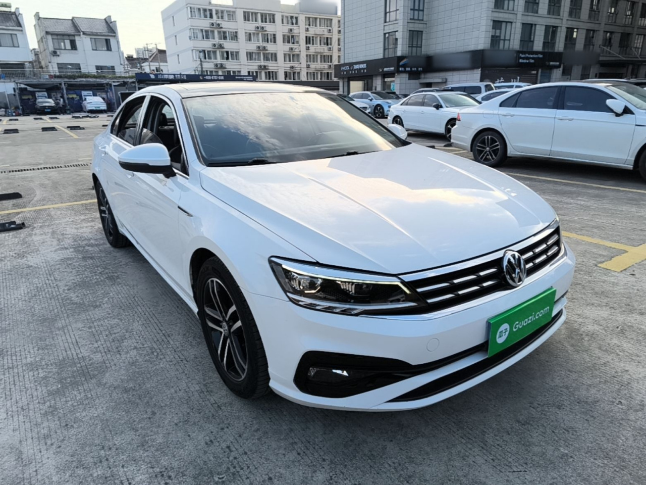 Lamando 2021 Facelift 280TSI DSG Comfort photo 3