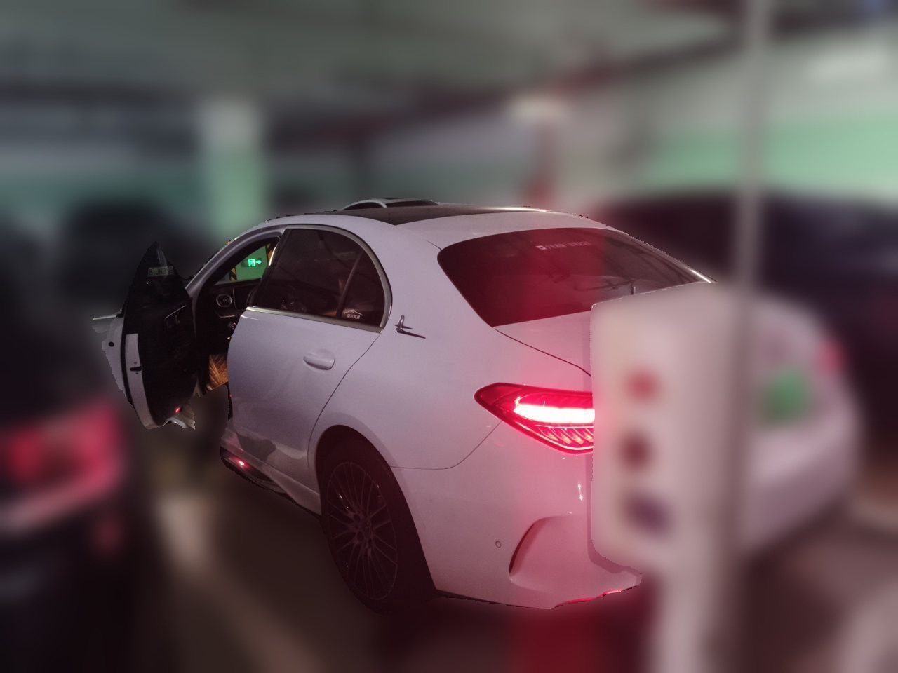 C-Class 2023 Facelift C 260 L Sport photo 4