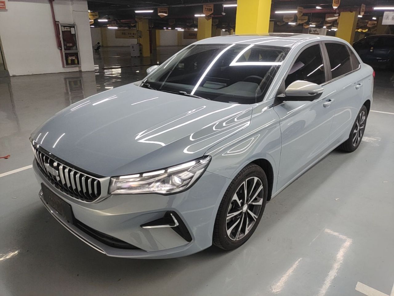 Emgrand 2025 4 1.5L CVT Premium