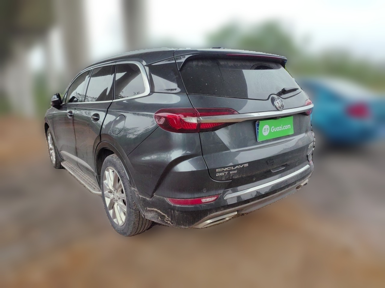 2020 28T AWD Flagship photo 4