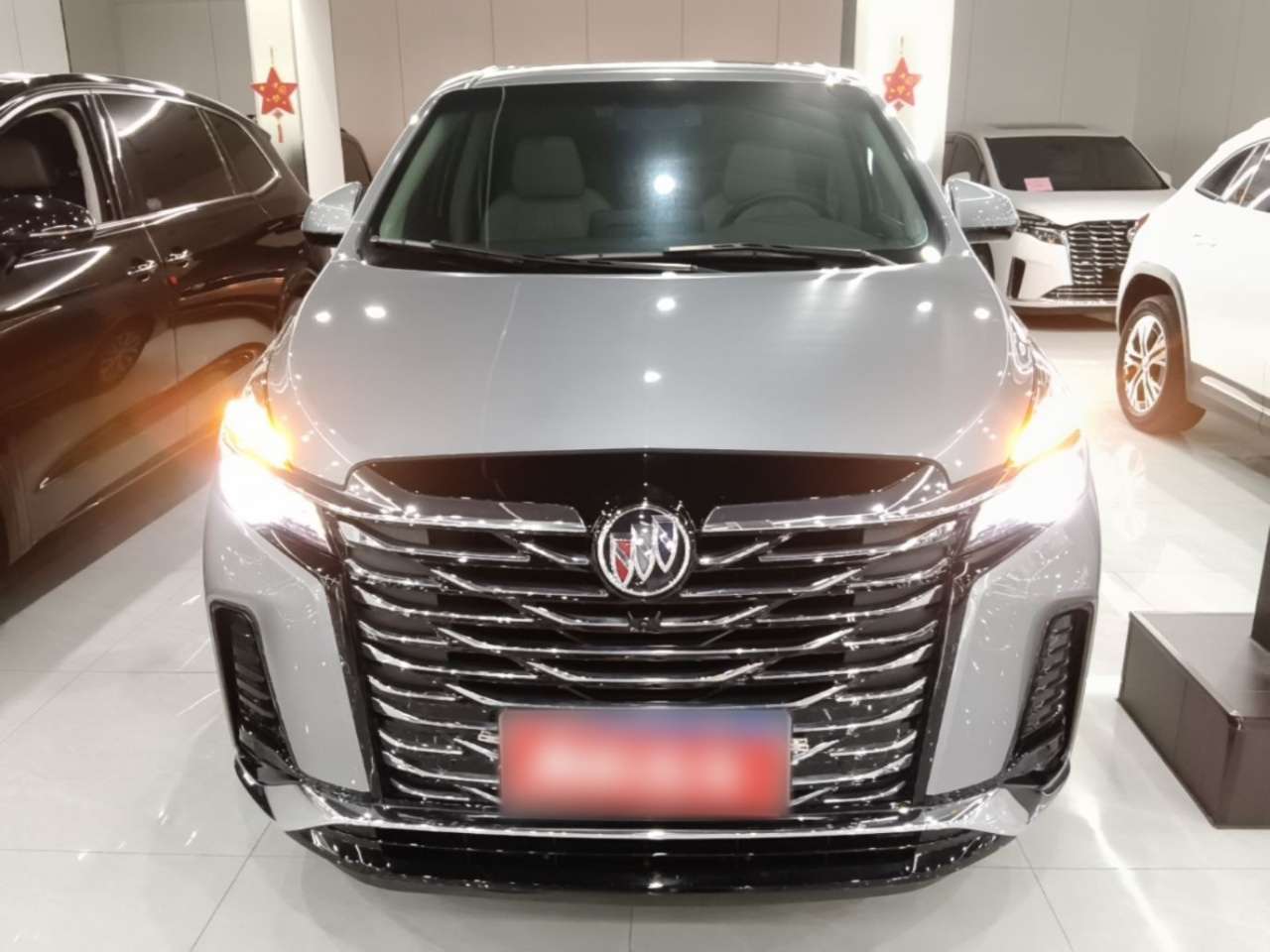 GL8 2023 Facelift Luxury photo 2