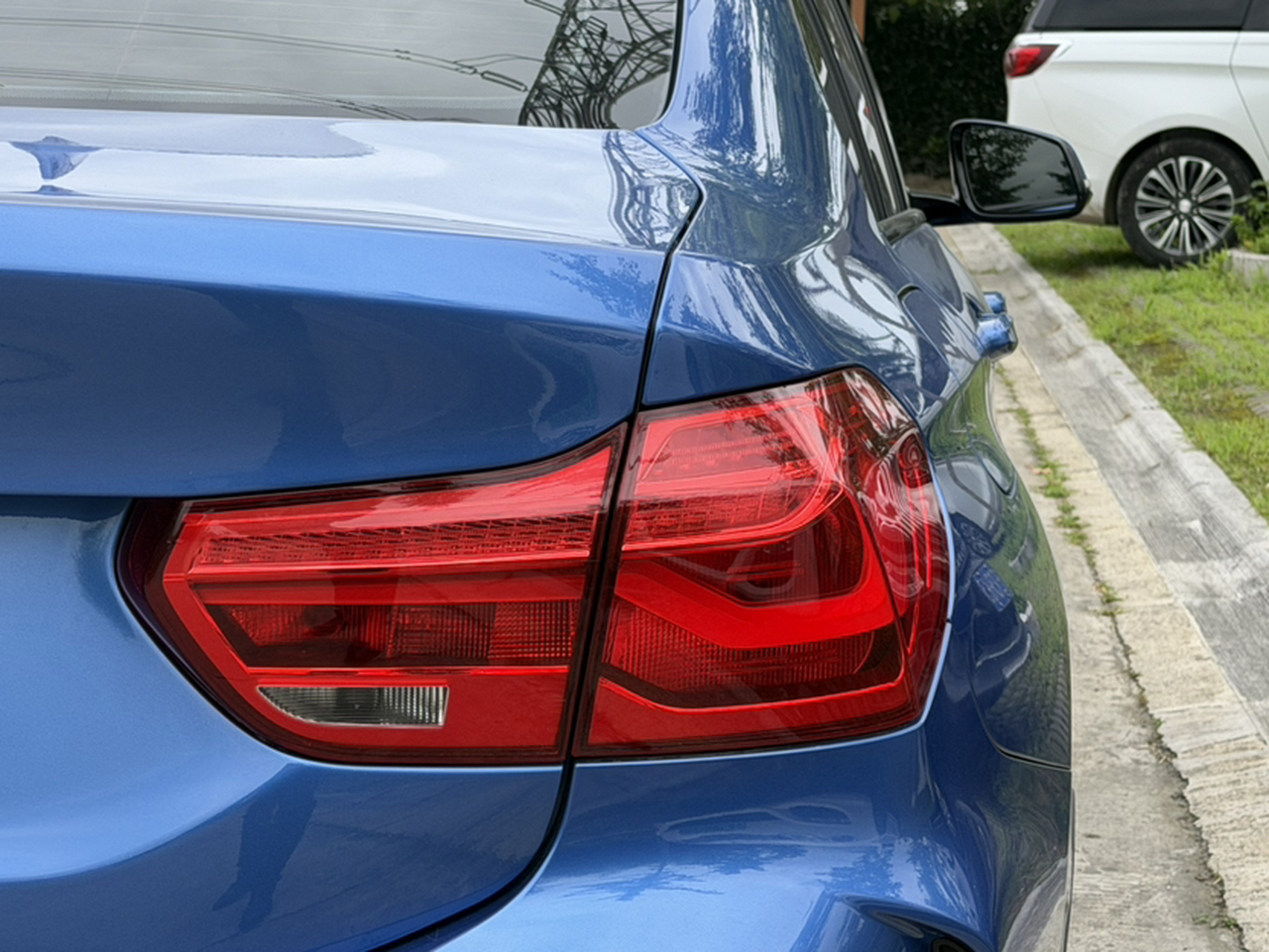 1 Series 2020 125i Leading M Sport Package photo 2