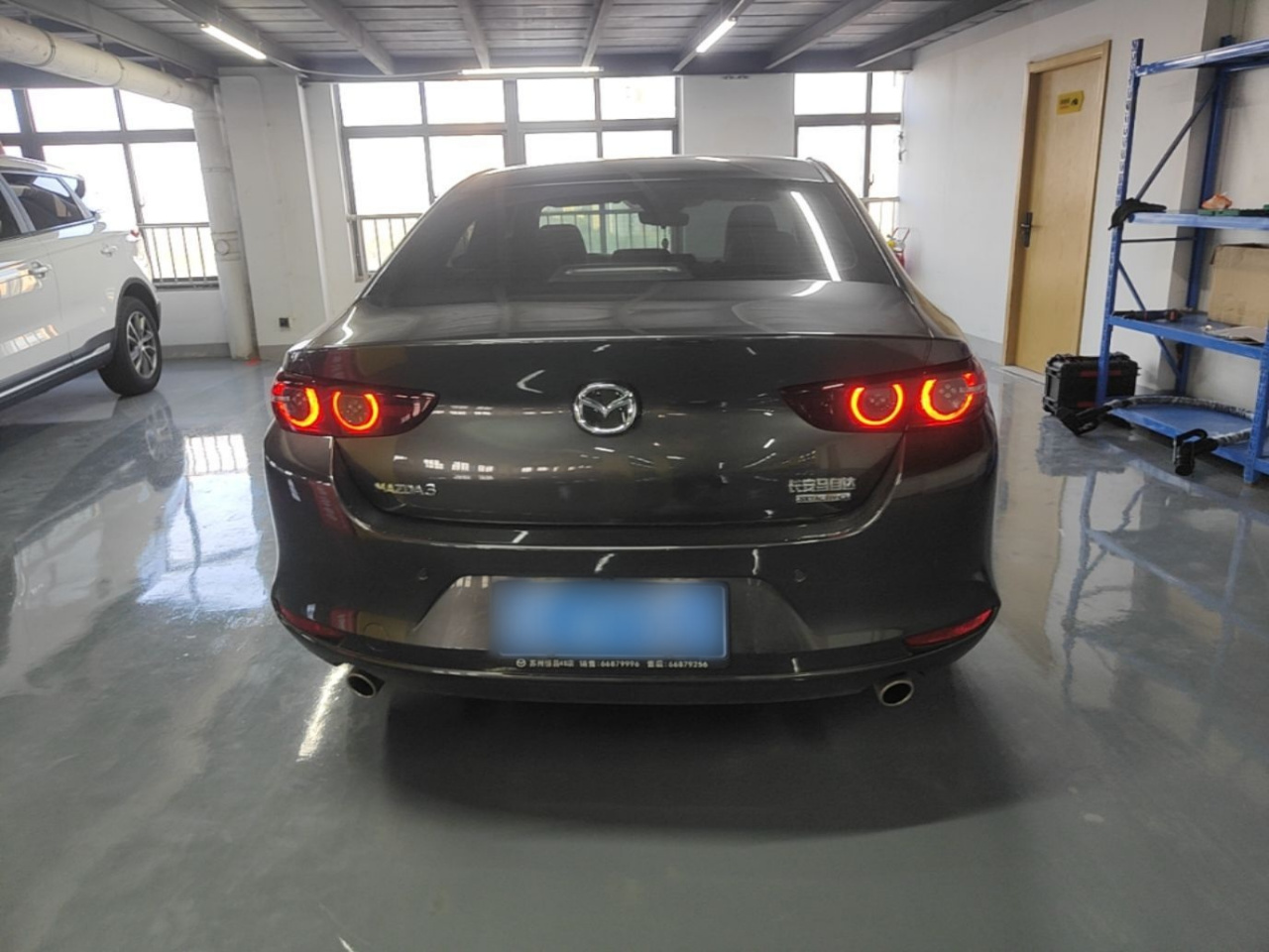 3 Axela 2023 2.0L AT photo 5