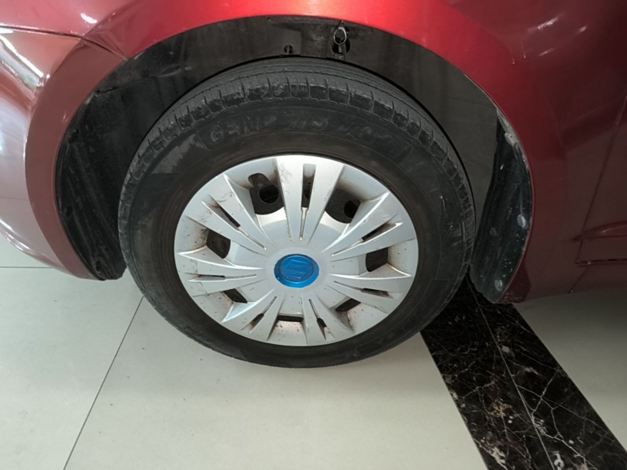 Swift 2014 1.3L MT Standard photo 2