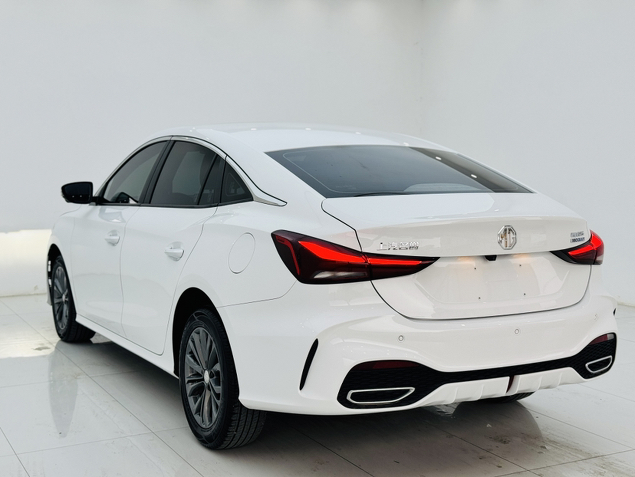 MG5 2026 180DVVT Luxury photo 4