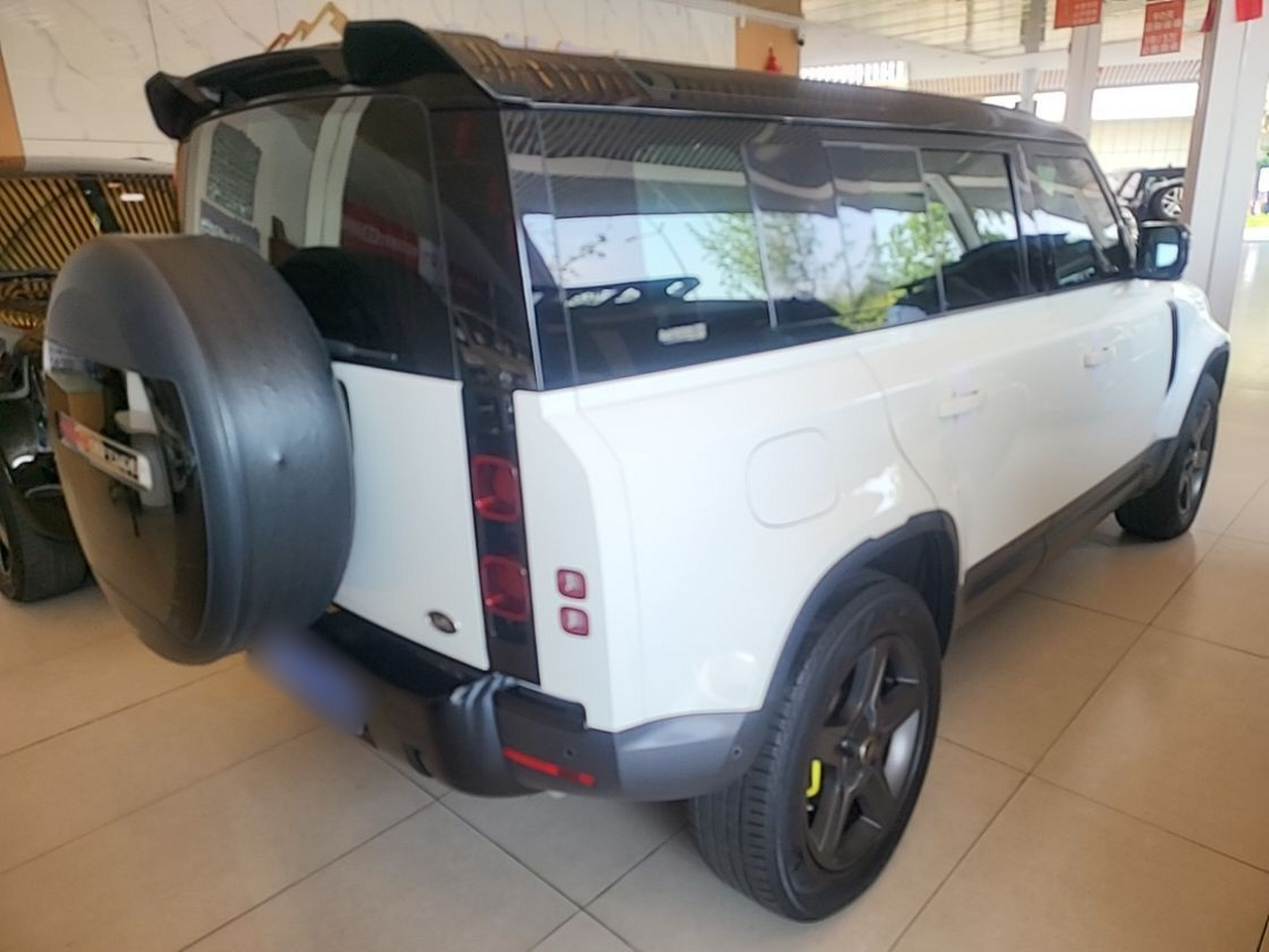 Defender 2021 110 P400 SE photo 4