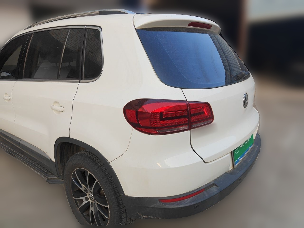 Tiguan 2015 1.8TSI AT RWD Luxury photo 4