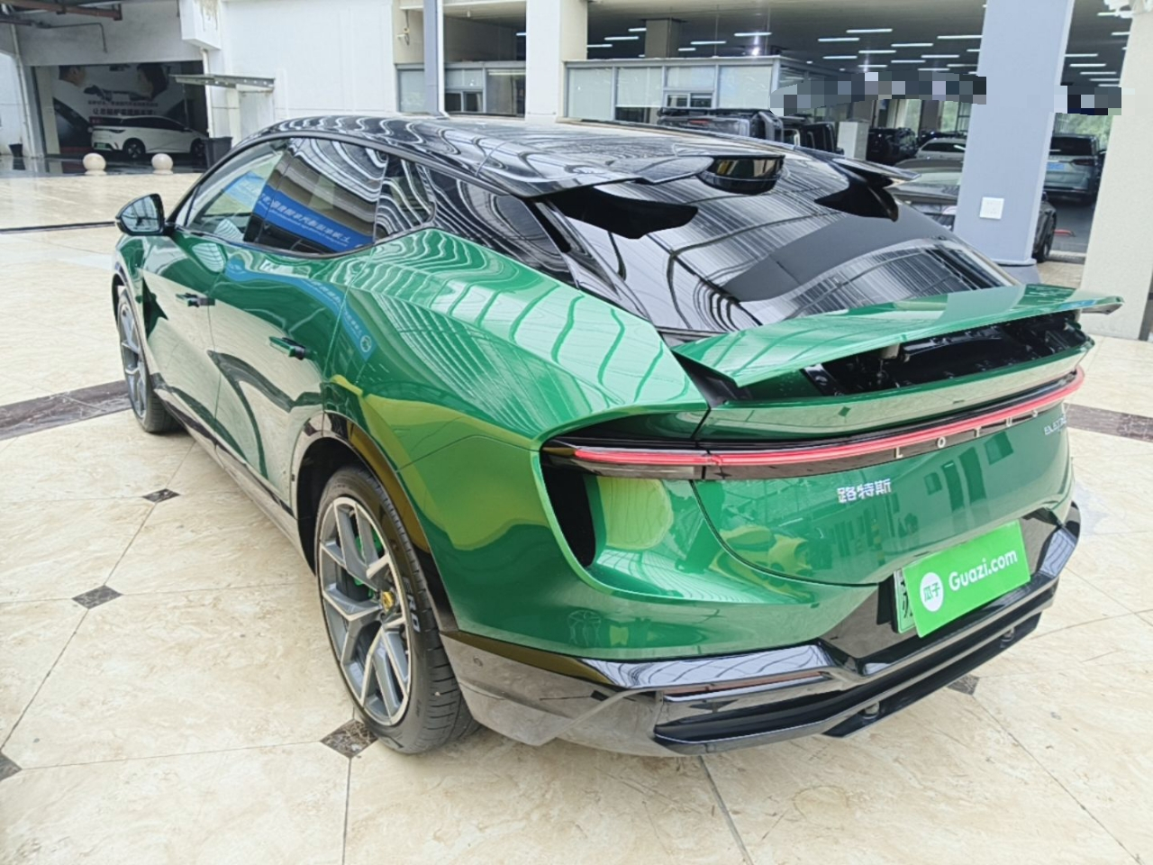 Lotus ELETRE 2026 600 5-Seater photo 4