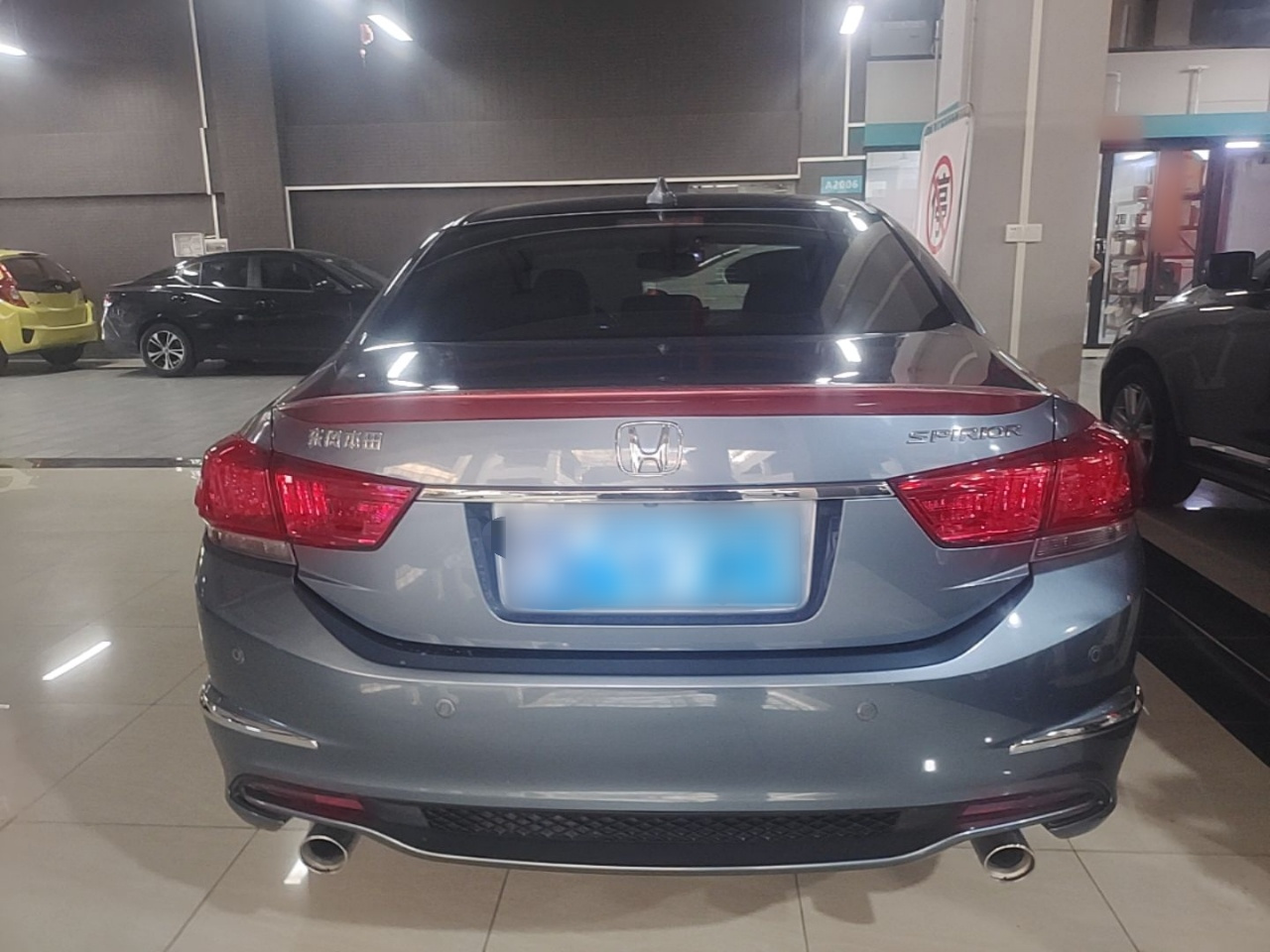 Spirior 2015 2.4L Premium photo 5