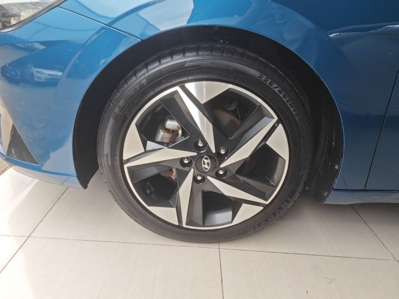 Elantra 2022 1.5L CVT LUX Premium photo 2