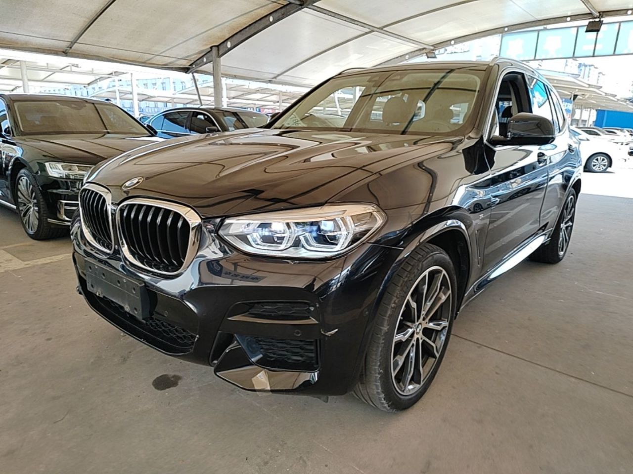 X3 2021 xDrive30i Leading M Sport Package