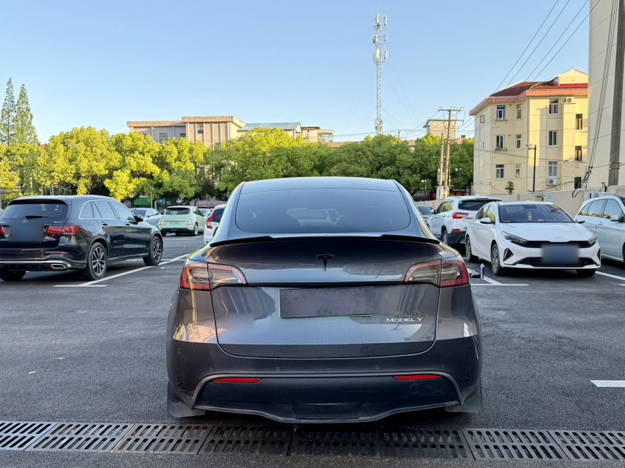 Model Y 2022 Facelift RWD photo 4