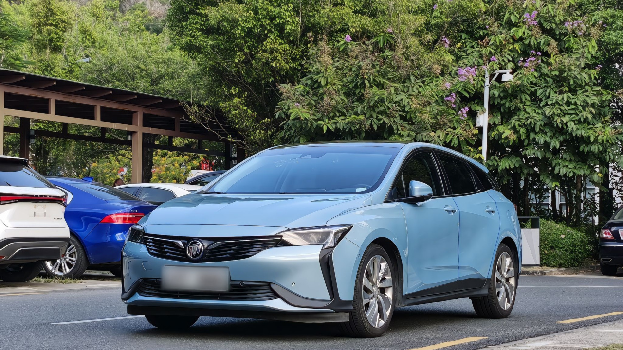 6 2020 PHEV