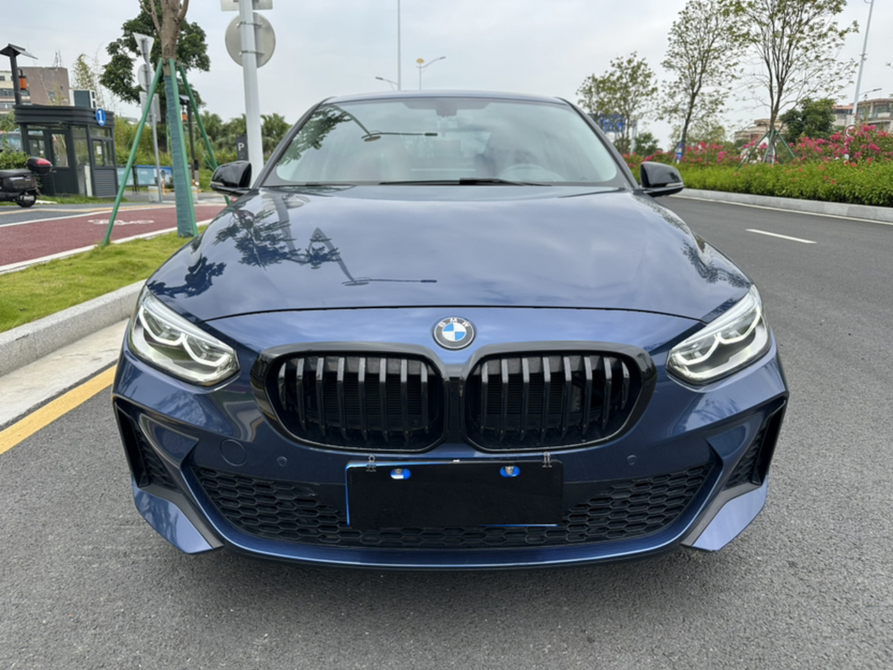 1 Series 2023 125i M Sport photo 2