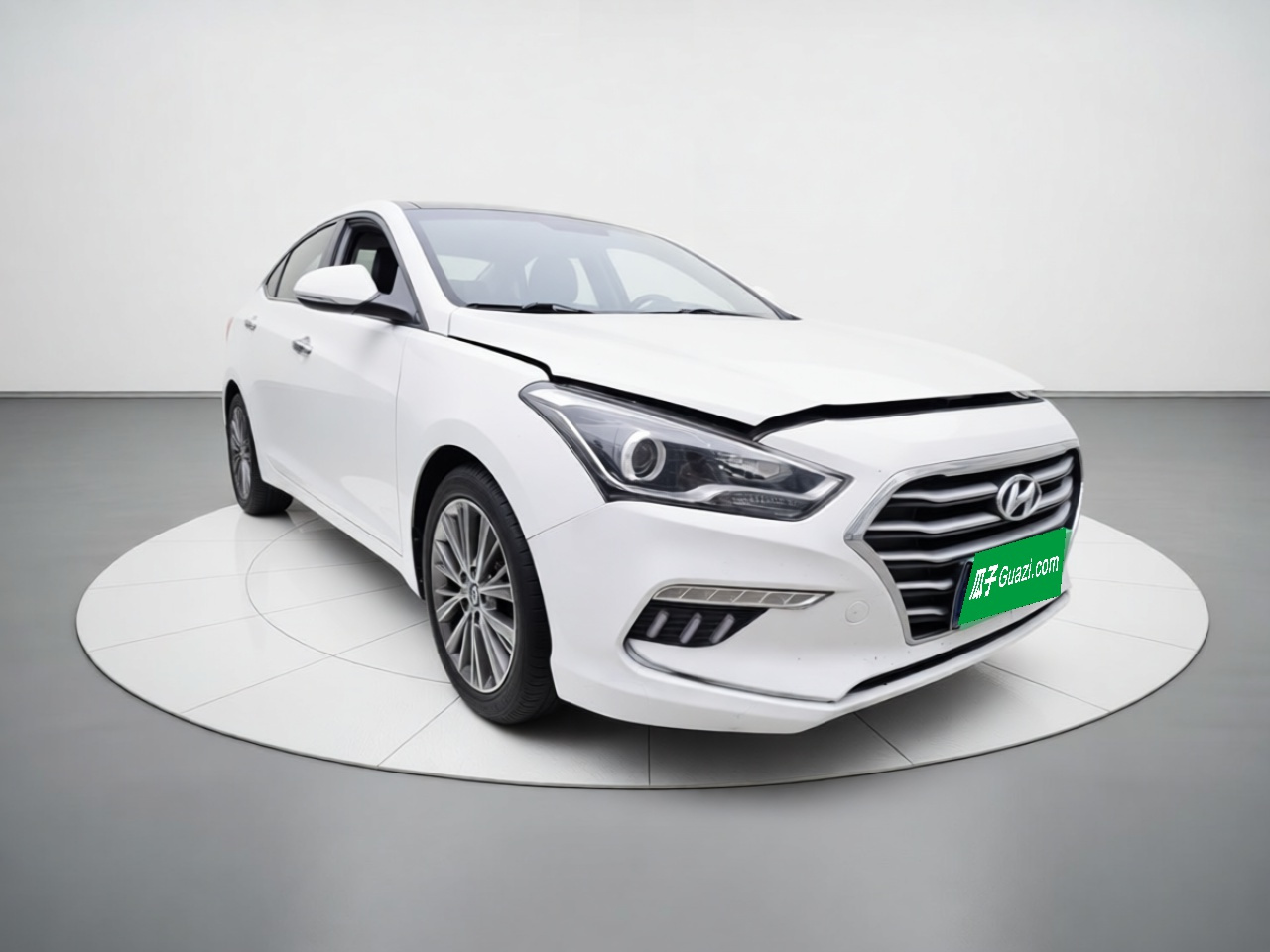 Mistra 2017 1.8L AT Premium DLX China V photo 3