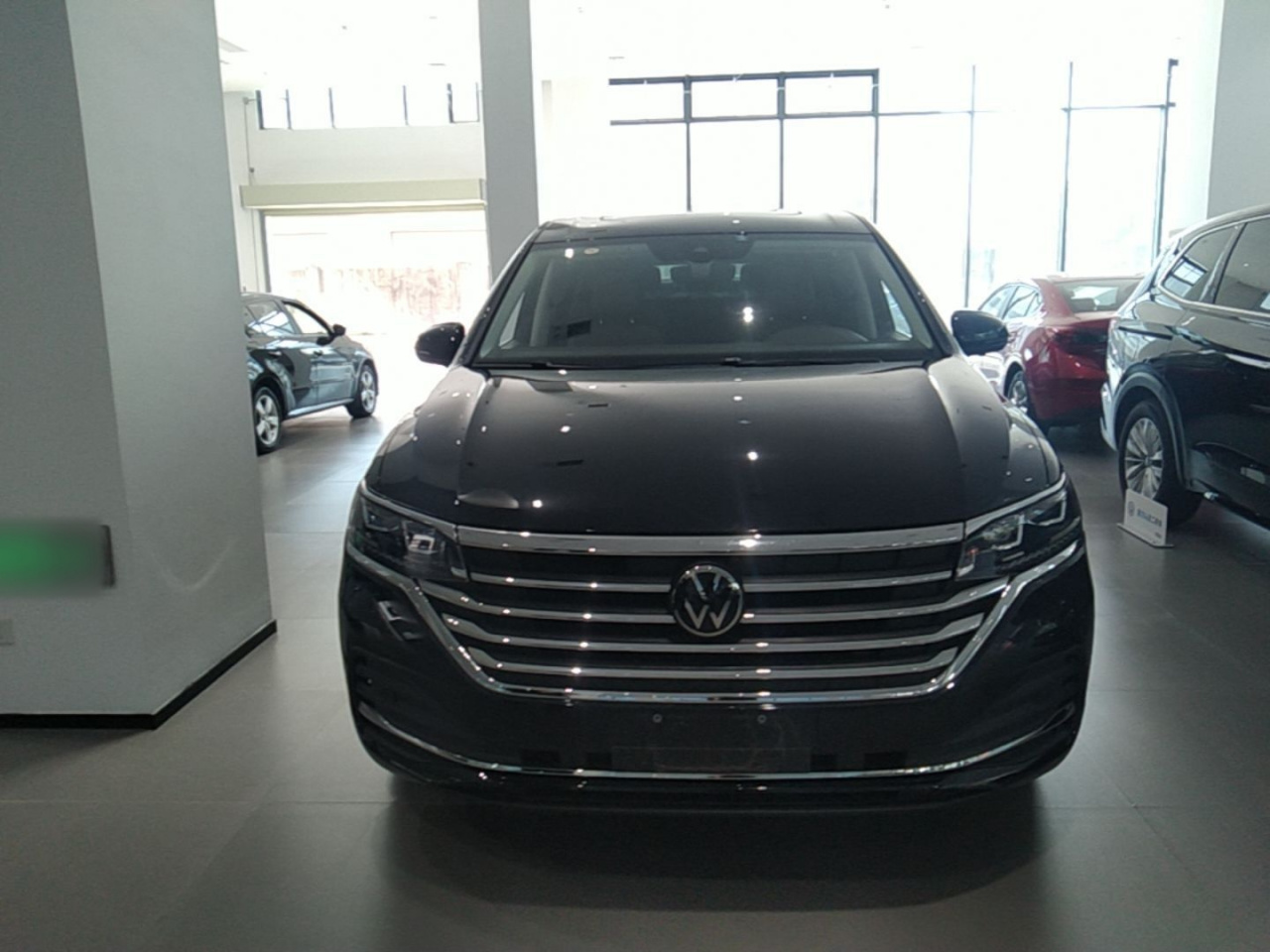 Viloran 2024 380TSI photo 2