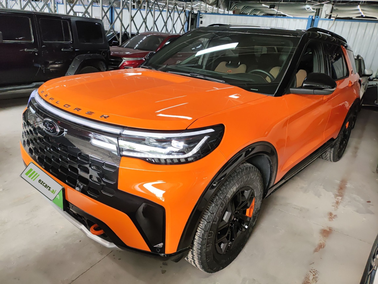 Explorer 2024 2.3T EcoBoost Summit 7-Seater