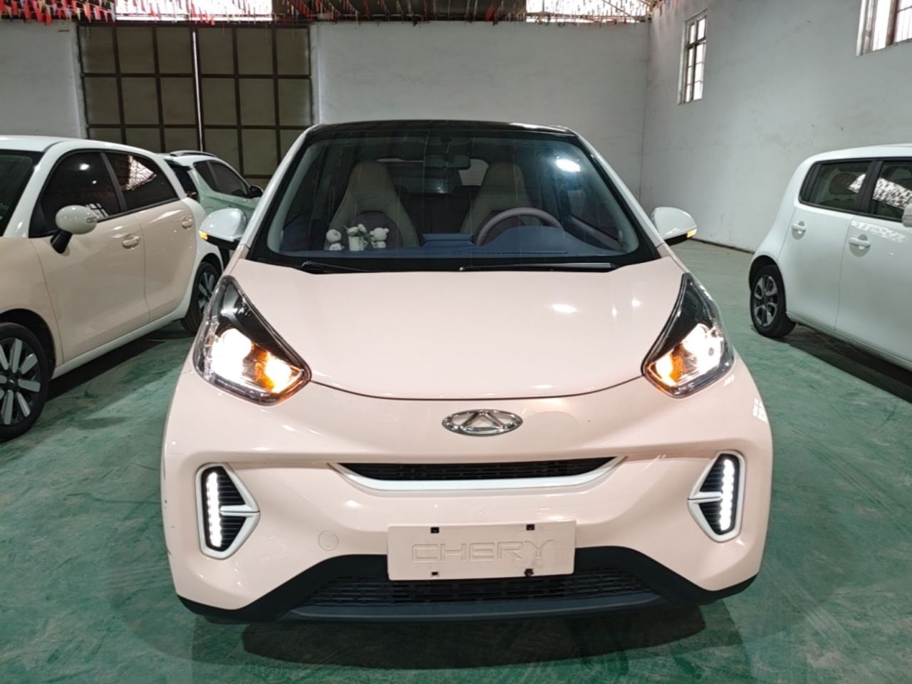 QQ Little Ant 2022 LFP 30kW 301km photo 2