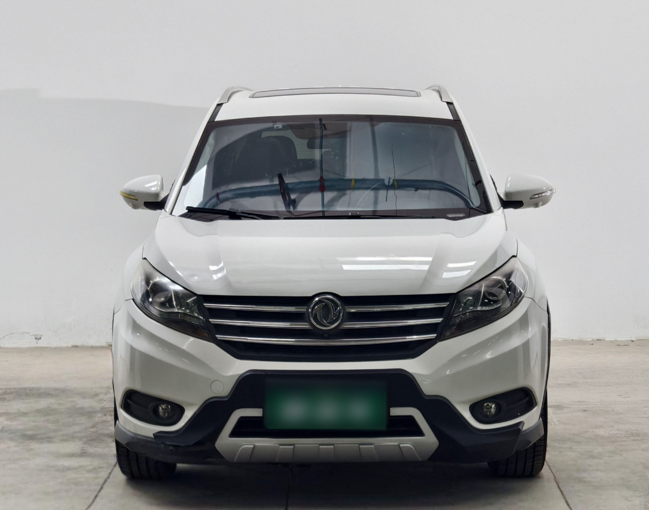 Fengon 580 2017 Facelift 1.5T CVT Luxury photo 2