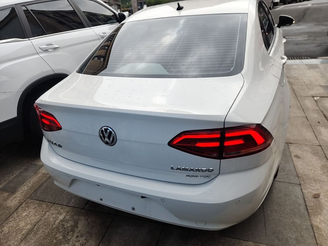 Lamando 2017 230TSI DSG photo 5