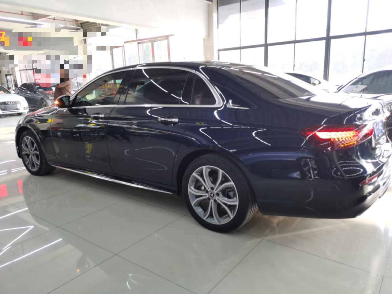 E-Class 2023 E 300 L Sport Luxury photo 4
