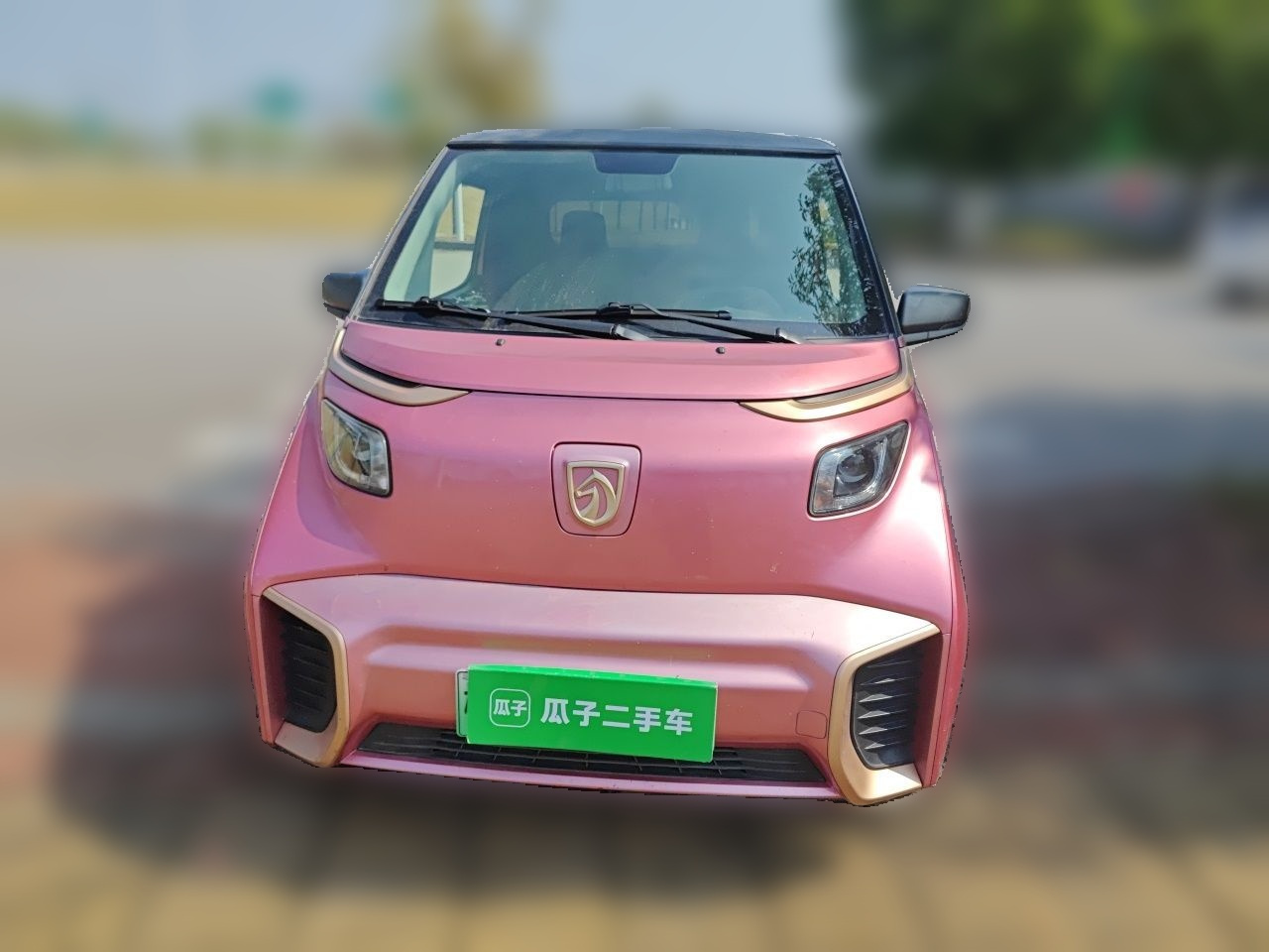 E200 2020 305KM photo 2
