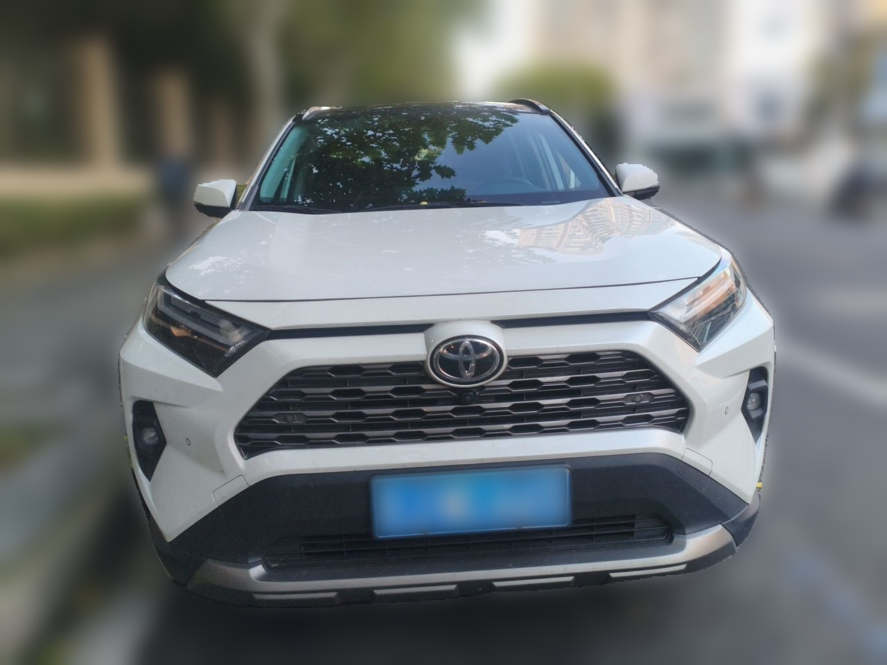 RAV4 2024 2.0L CVT RWD Plus photo 2