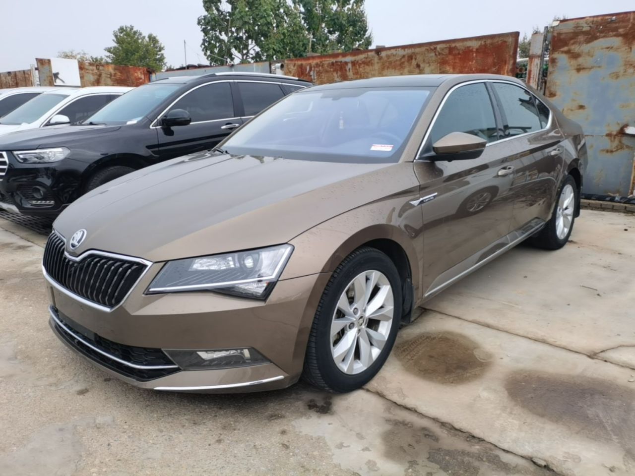 Superb 2016 TSI330 DSG