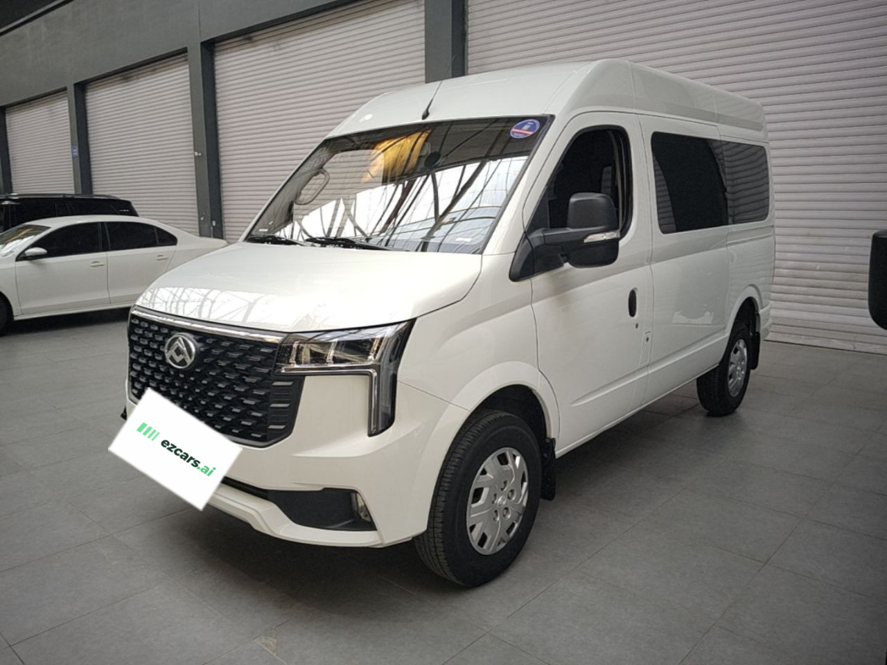 MAXUS V80 2025 PRO 2.0T AT Short Wheelbase 5/6-Seater