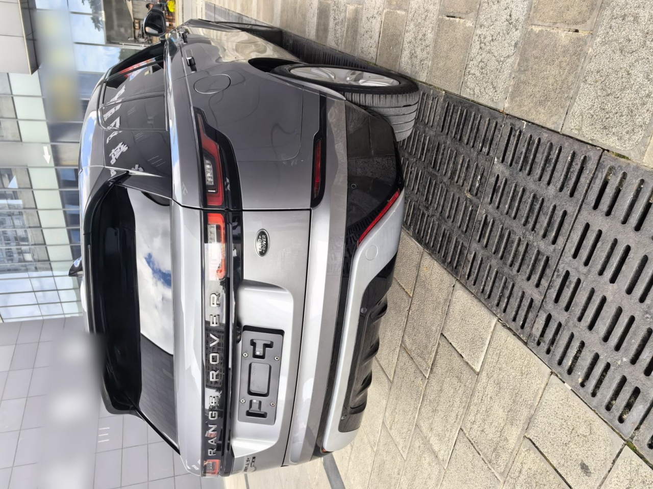 Range Rover Velar 2020 P250 R-DYNAMIC S photo 3