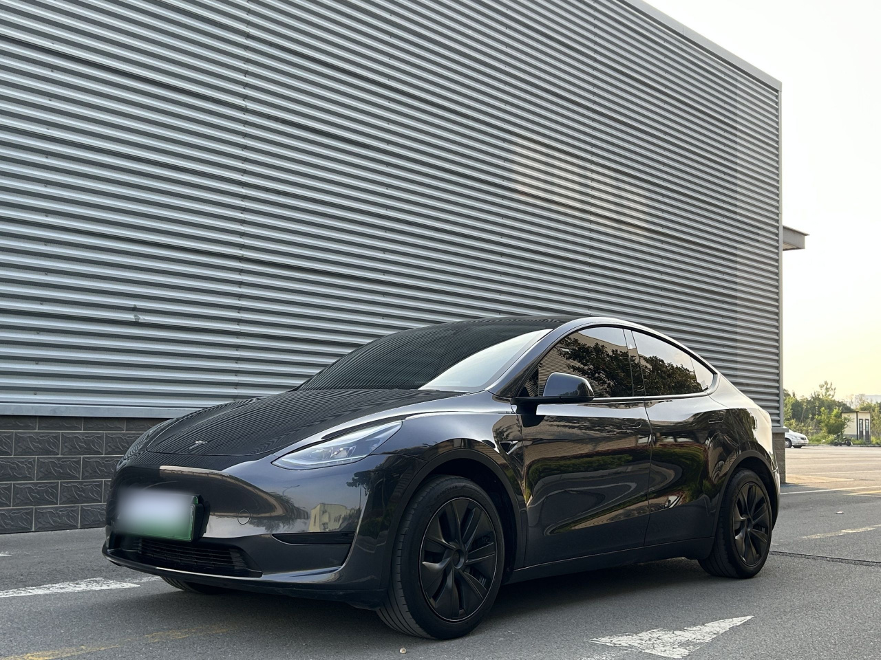 Model Y 2024 RWD photo 4