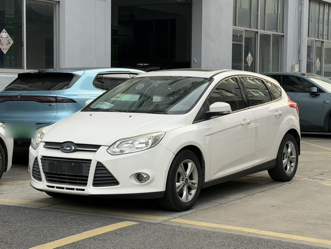 Focus 2012 Hatchback 1.6L AT