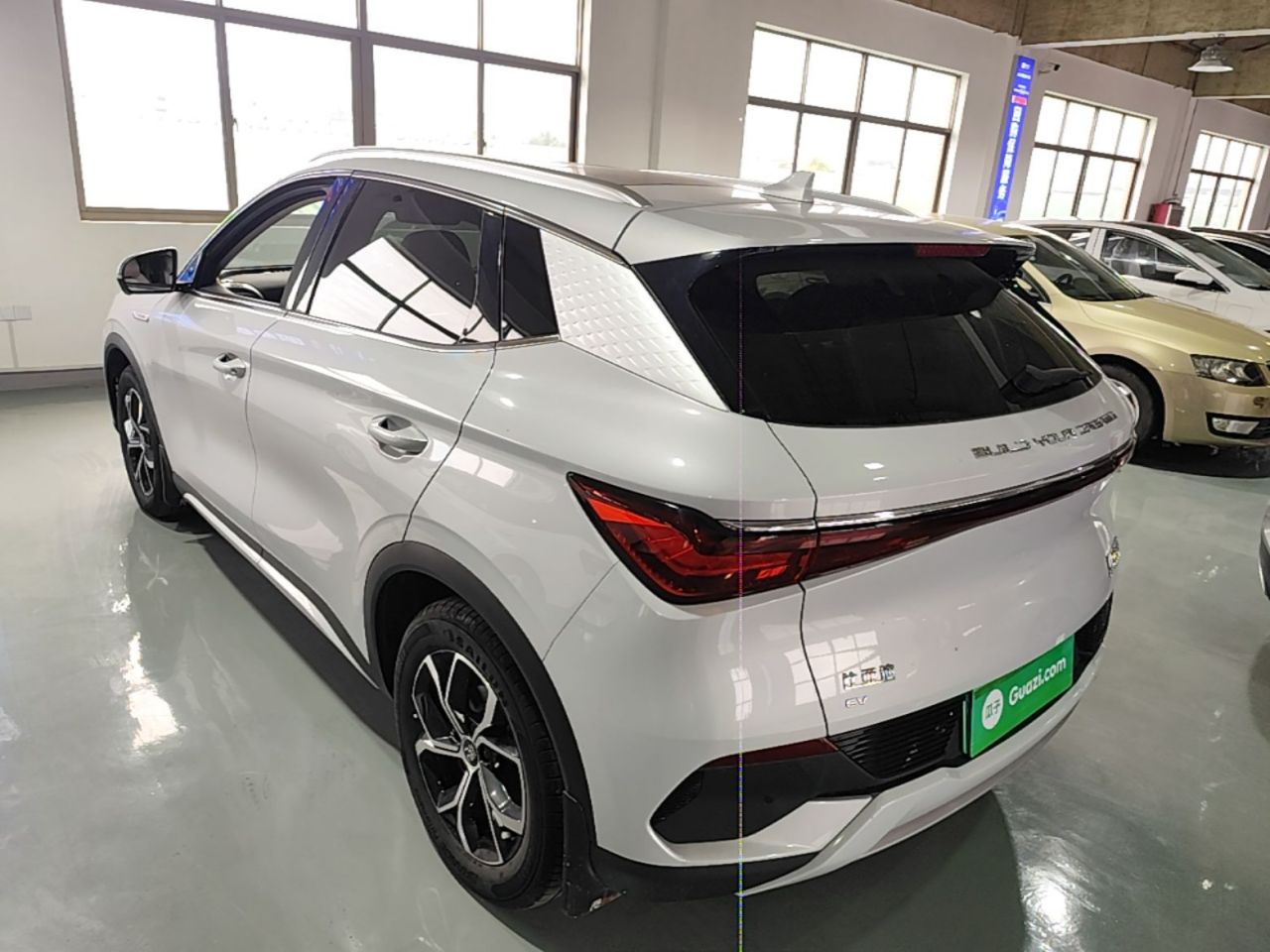Yuan PLUS 2024 Honor 430KM photo 4