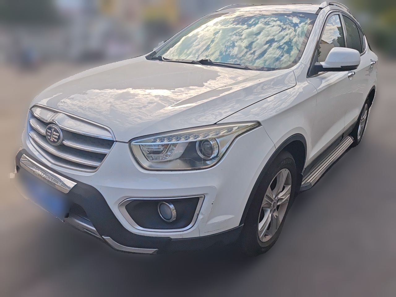 Bestune X80 2015 2.0L AT Luxury