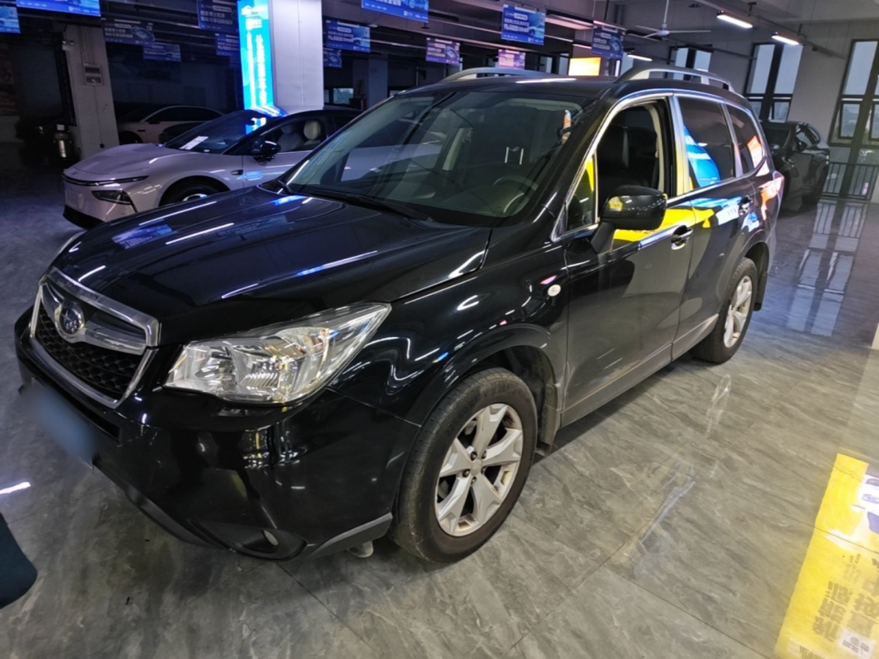 Forester 2014 2.0i AT Luxury
