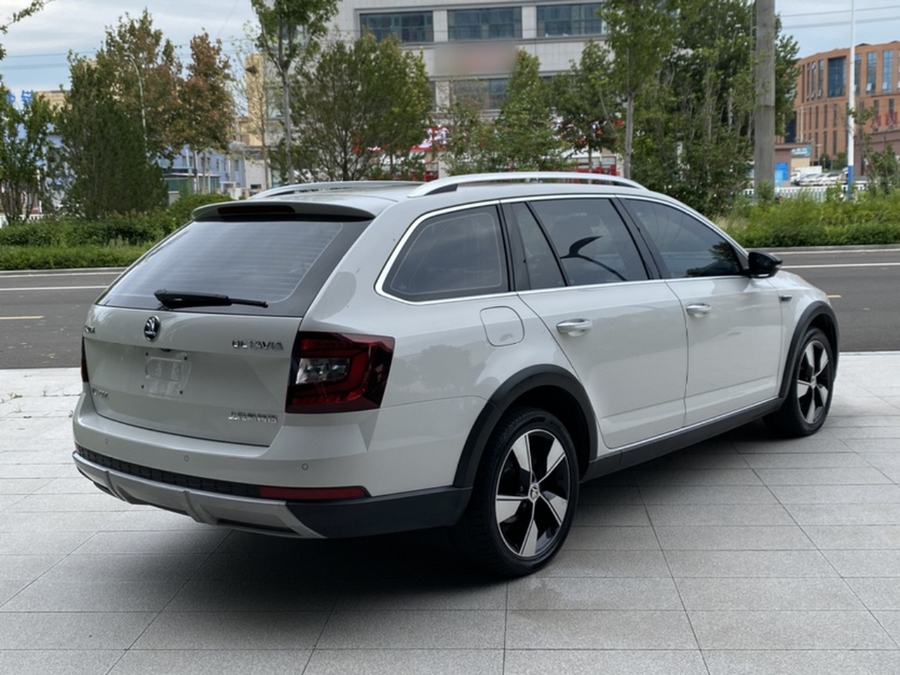 Octavia 2019 Wagon TSI280 DSG Luxury China VI photo 4