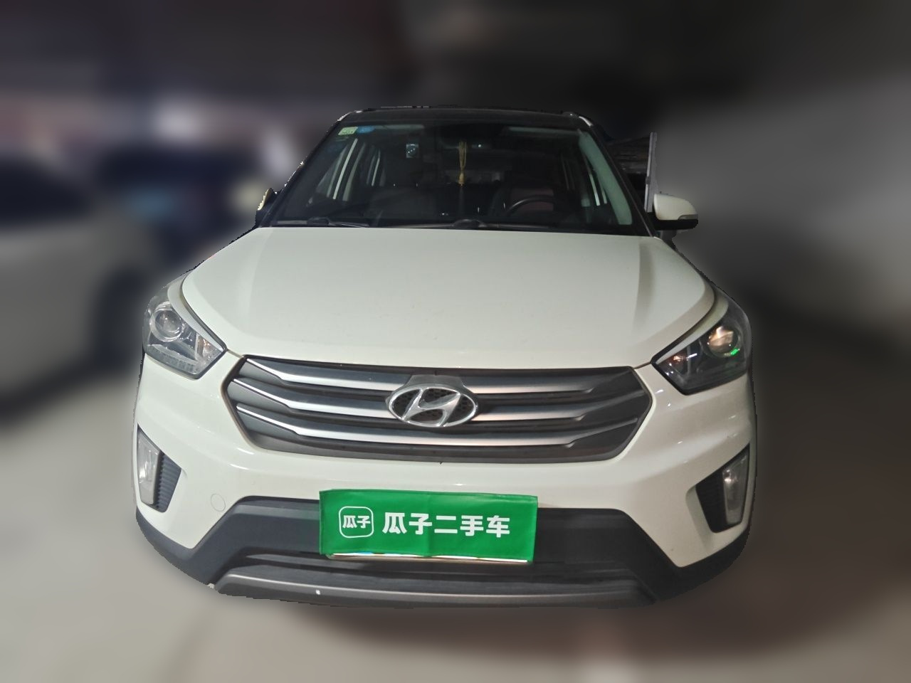ix25 2015 1.6L AT RWD Premium DLX photo 2
