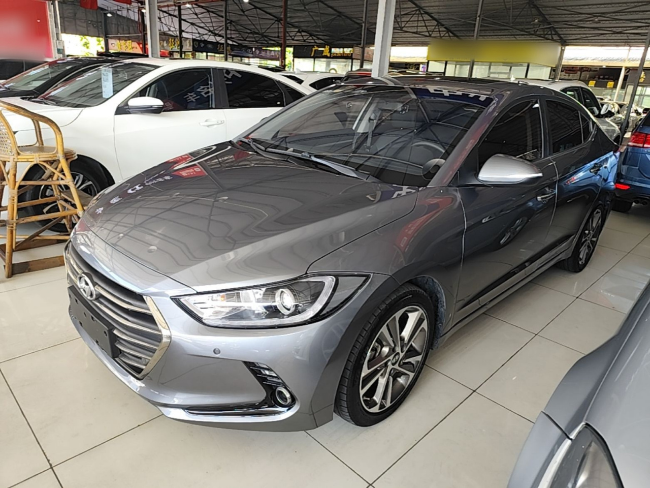 Elantra 2016 1.6L AT Smart Luxury