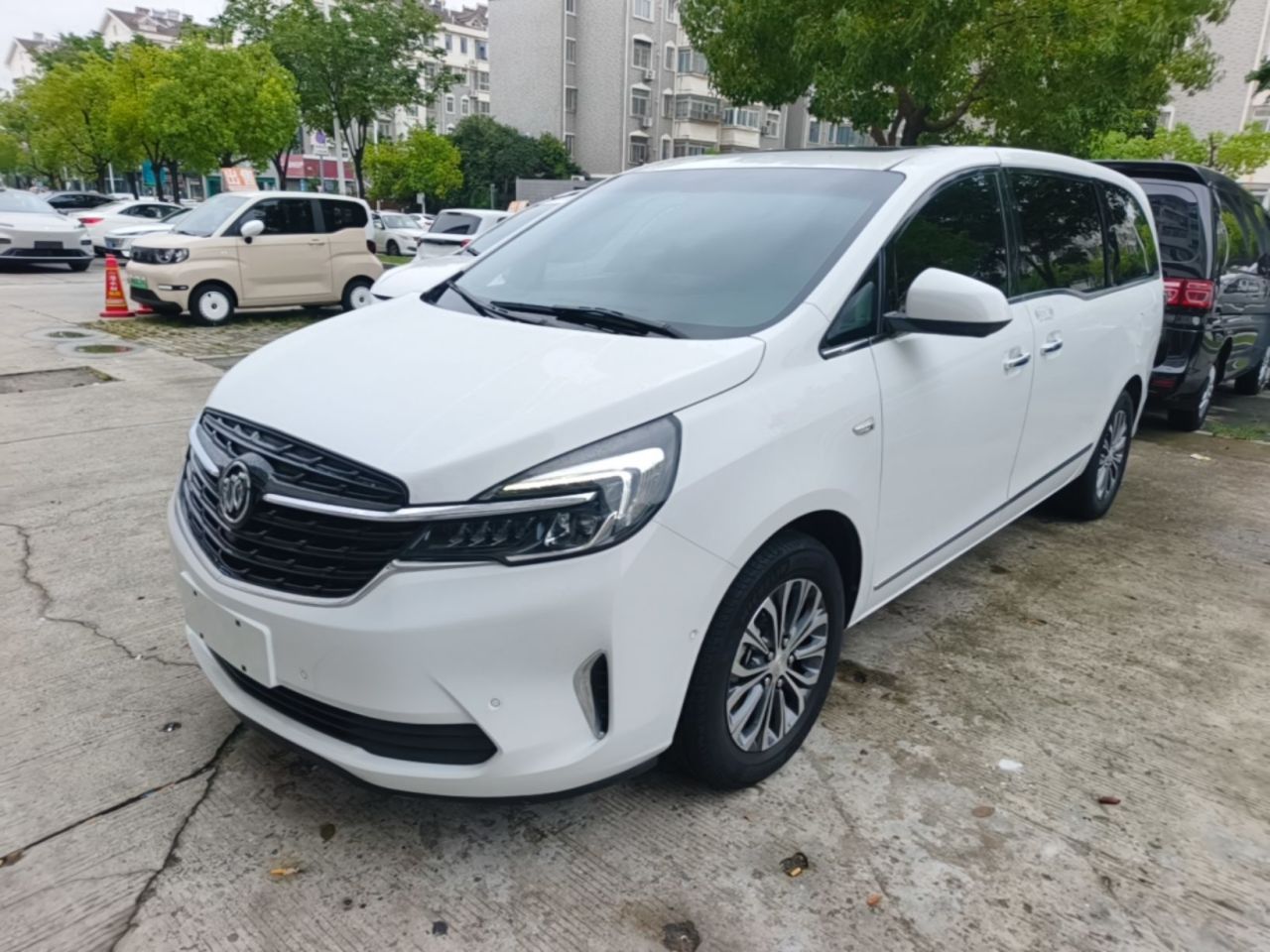 GL8 2022 652T Premium