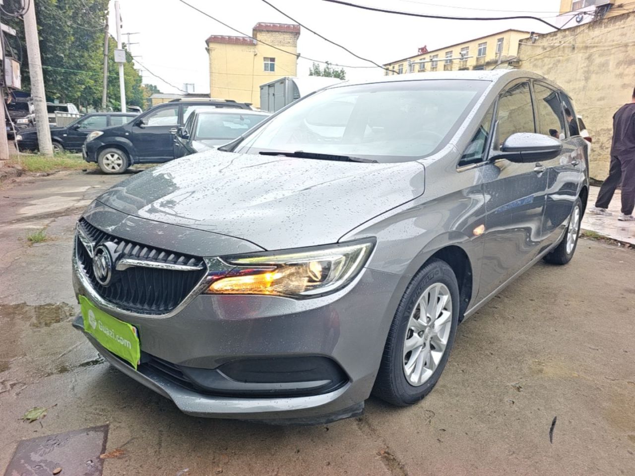 GL6 2018 18T 6-Seater Elite
