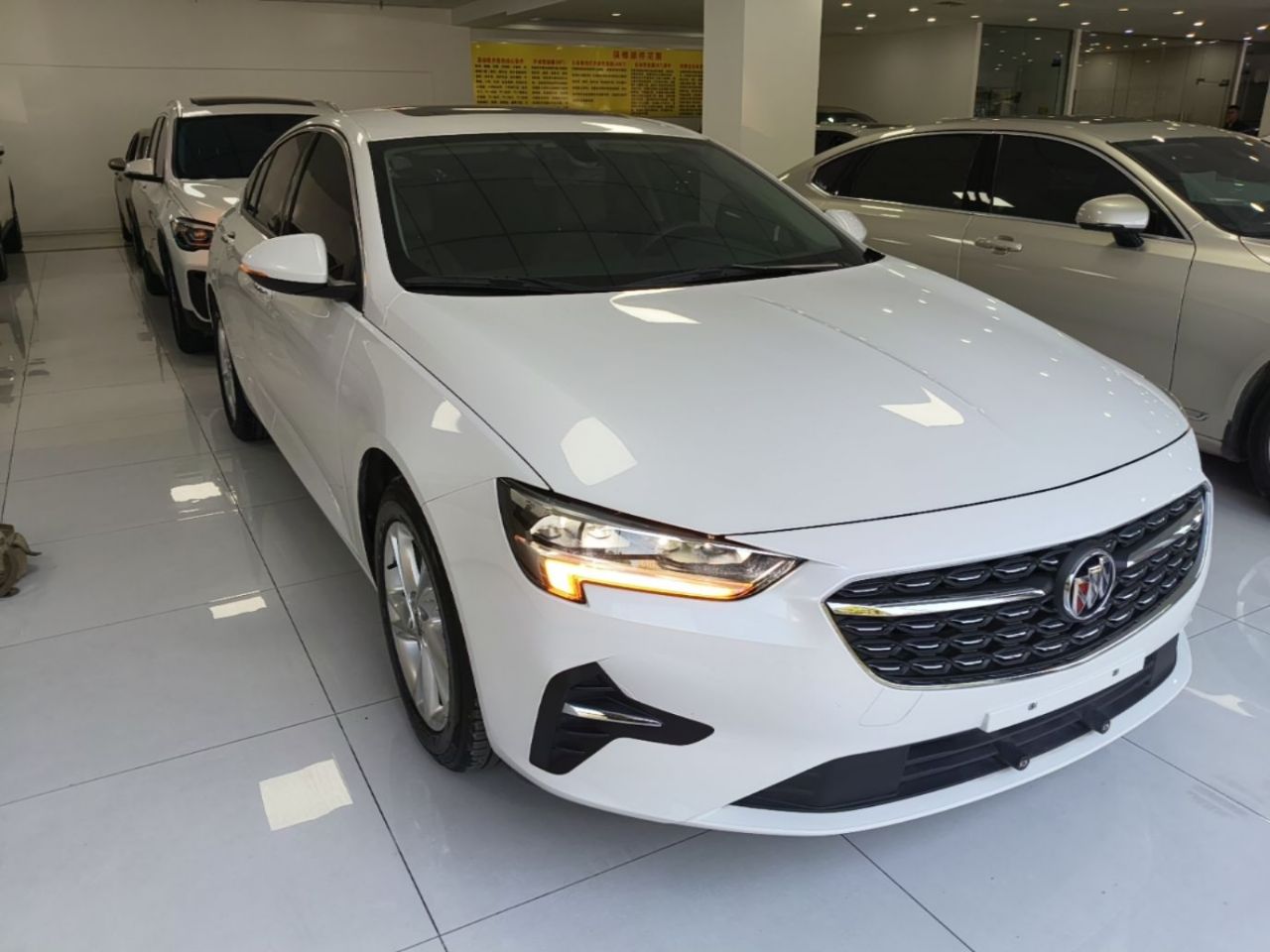 Regal 2023 552T Smart photo 3