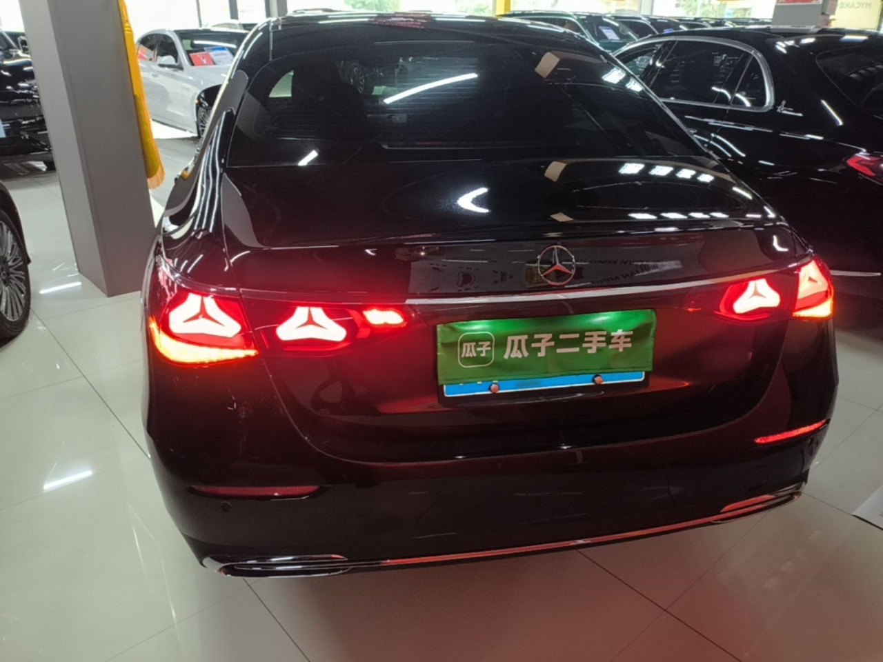 E-Class 2025 E 300 L Luxury photo 5