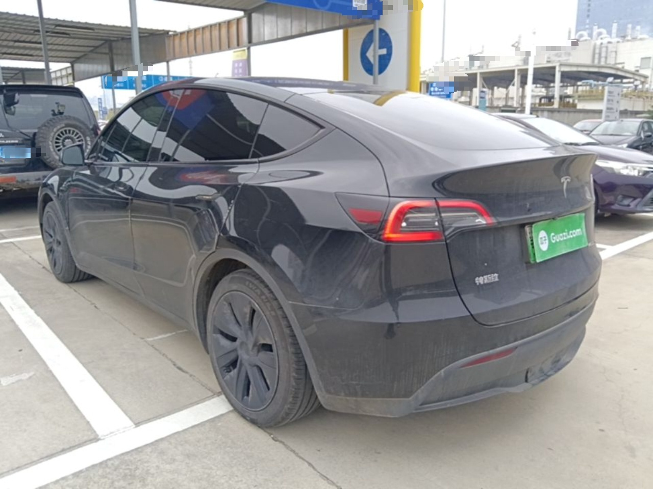 Model Y 2024 RWD photo 4