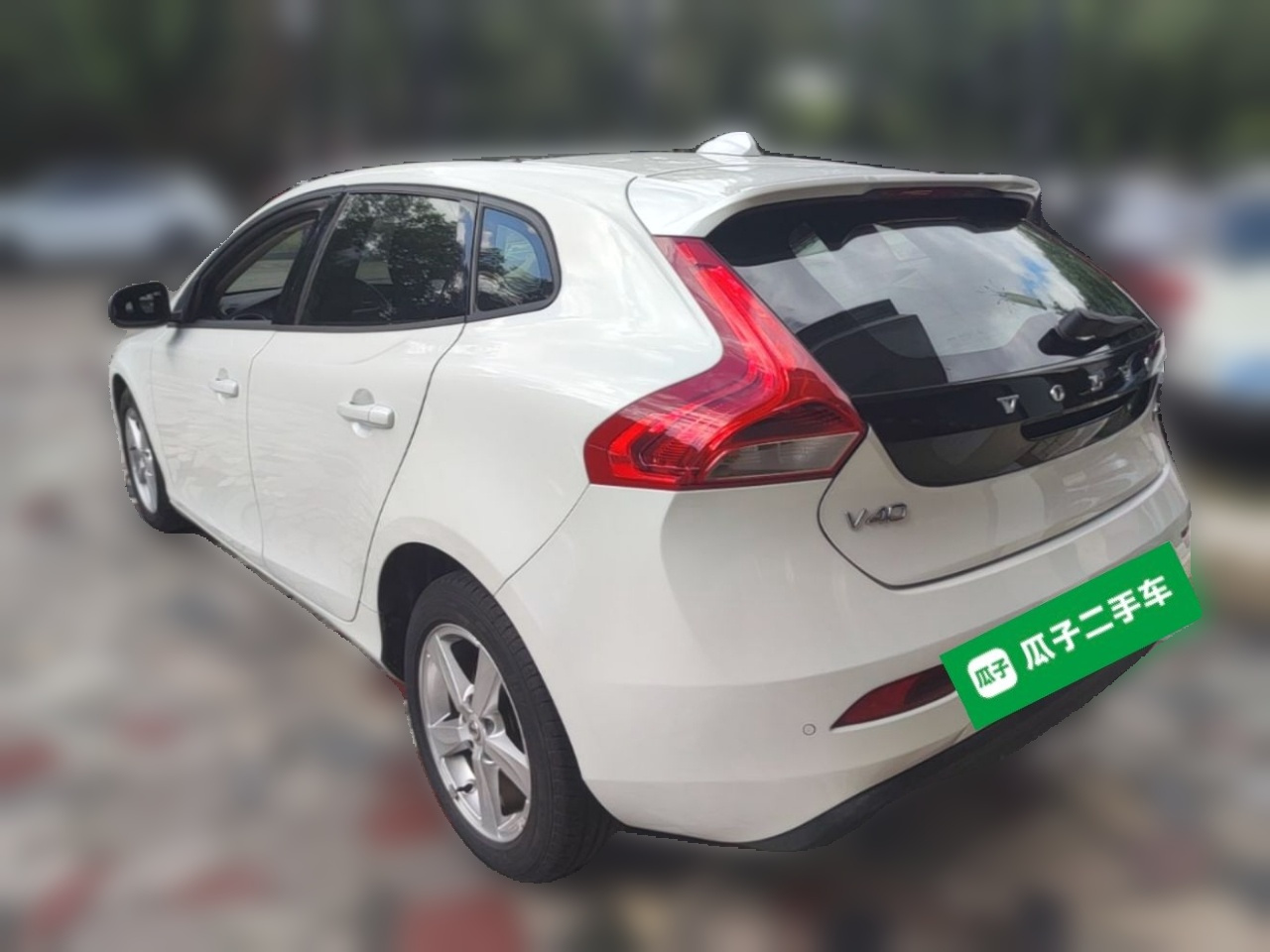 V40 2017 T3 photo 4