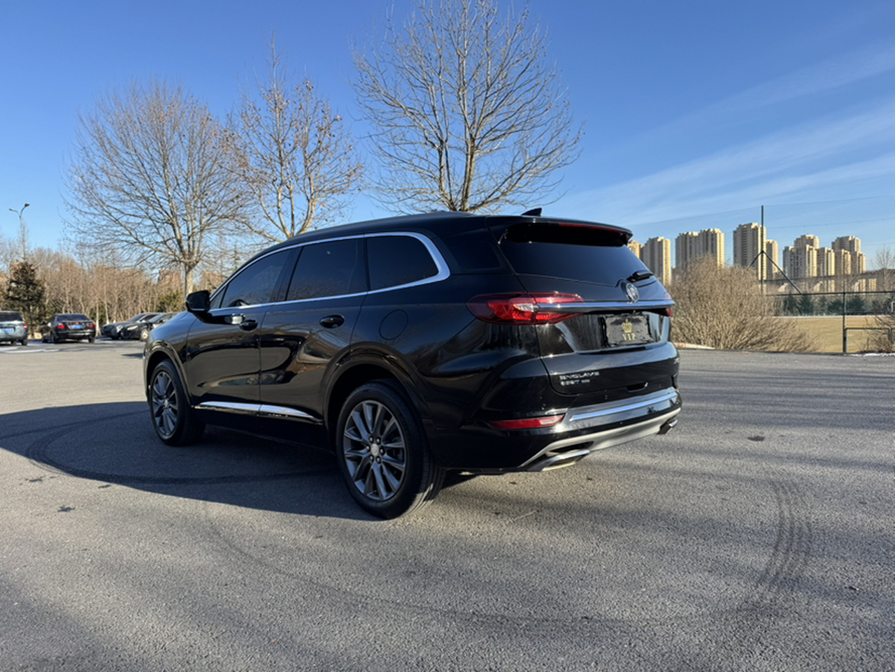 2022 652T AWD Premium 7-Seater photo 2