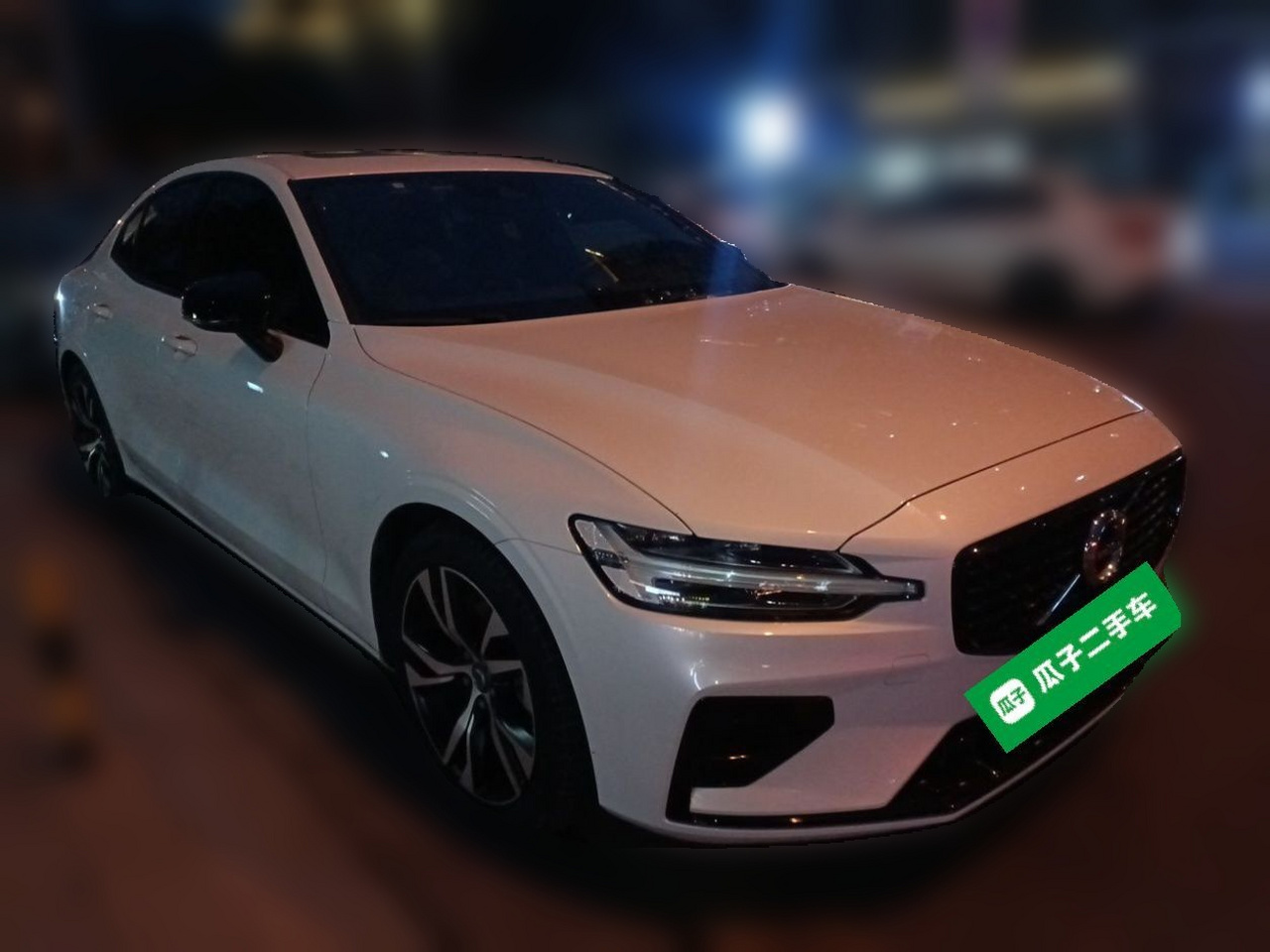 S60 2022 B4 Sport photo 3